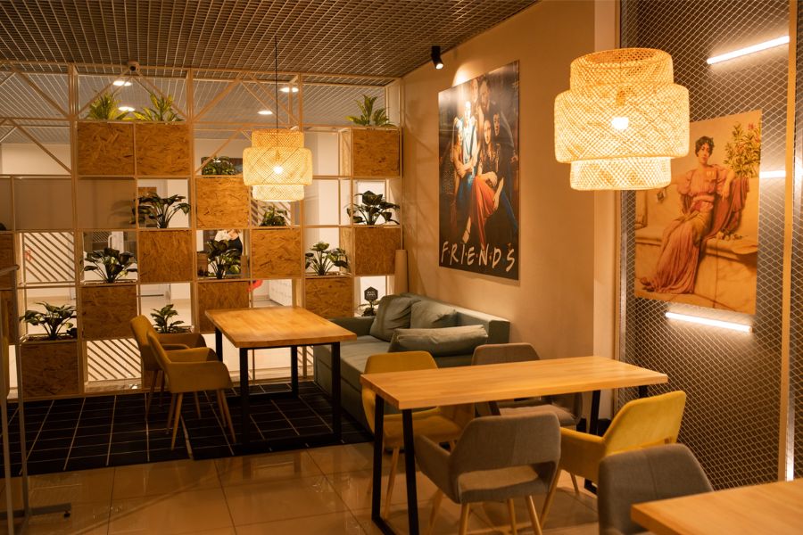 Importance of interior design for cafes